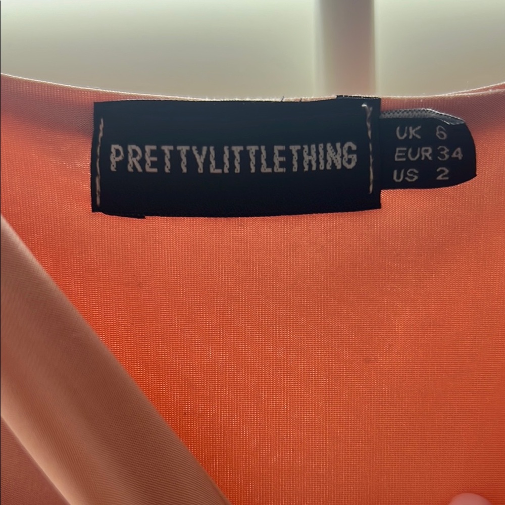 PrettyLittleThing Pink Ruched Bodycon Mini Dress - Picture 2 of 3